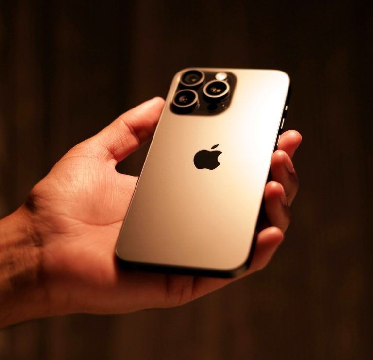 iphone-vernul-liderstvo-v-rossijskih-internet-magazinah-quot